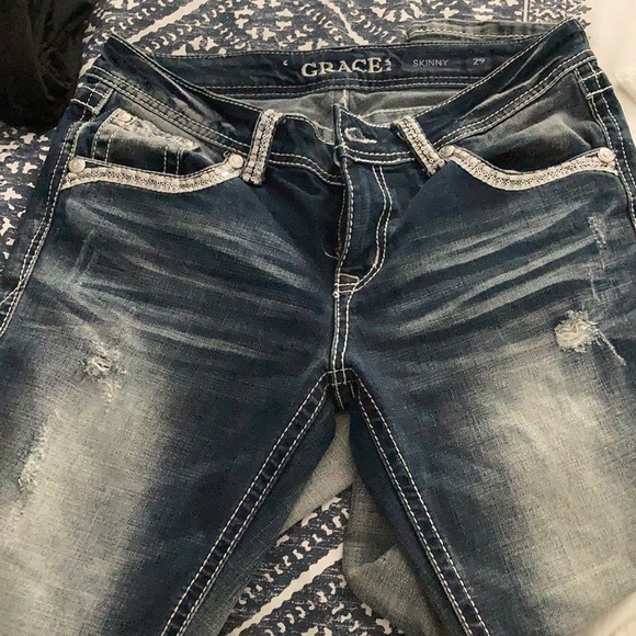 Sequined Grace in LA jeans - Picture 2 of 2